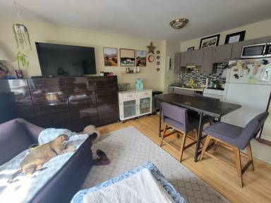 Main picture of 327 University Ave SE