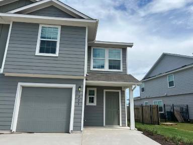 Main picture of 7225 Spotted Leaf Way