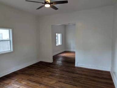 Main picture of 605 E Overton St
