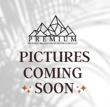 Main picture of 1216 E 12th St