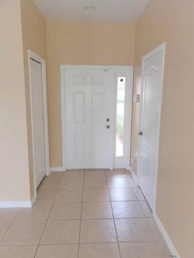 Main picture of 9068 Iron Oak Ave
