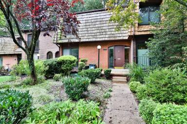 Main picture of 10897 Deborah Dr