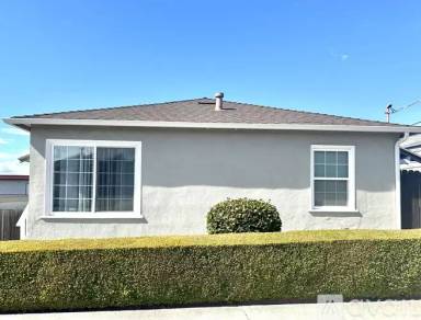 Main picture of 5429 Panama Ave