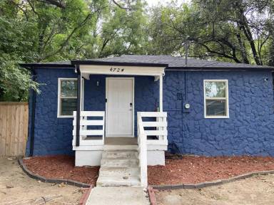 Main picture of 4704 Stokes St