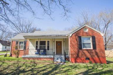 Main picture of 4213 Saunders Ave