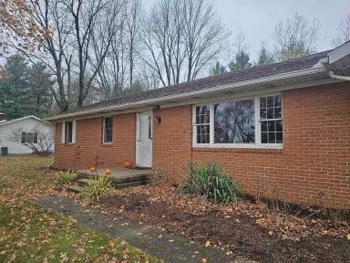 Main picture of 10985 Oak St