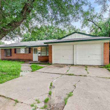Main picture of 606 Colgate Dr