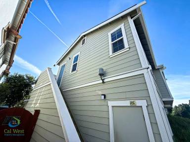 Main picture of 7661 Forest St