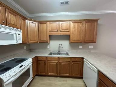 Main picture of 1303 Autumn Ln SW