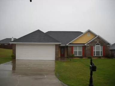 Main picture of 385 Lee Road 2141