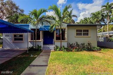 Main picture of 5703 SW 83rd St