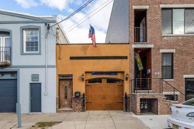 Main picture of 31 W Wildey St