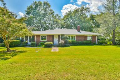 Main picture of 460 Summit St