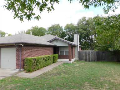 Main picture of 1904 Alex Ave