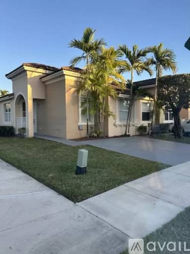 Main picture of 23701 SW 110th Ave