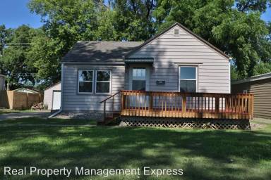 Main picture of 3119 S Norton Ave