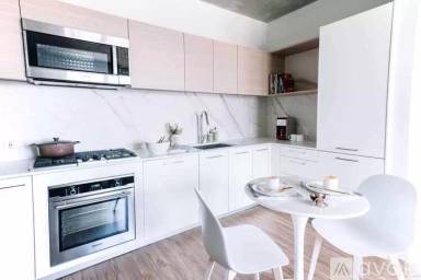 Main picture of 116 N Jefferson St