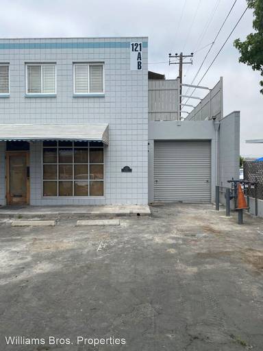 Main picture of 121 W Jones St