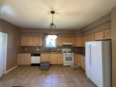 Main picture of 53 Clemence St