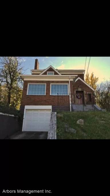Main picture of 223 Maytide St
