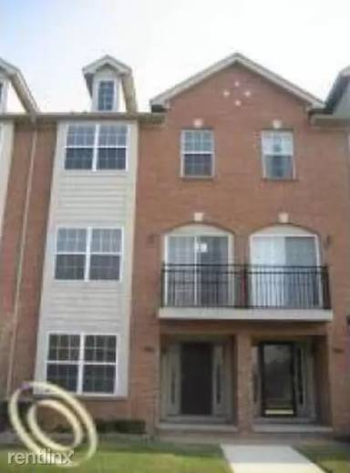 Main picture of 22007 Parkview Dr