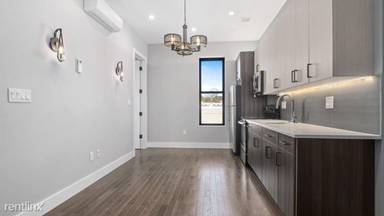 Main picture of 3059 Fulton St