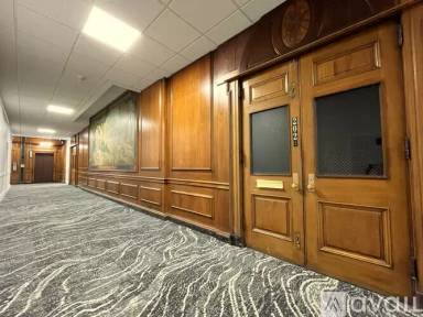 Main picture of 147 W Gray St