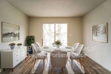 Main picture of 18411 E Burnside St