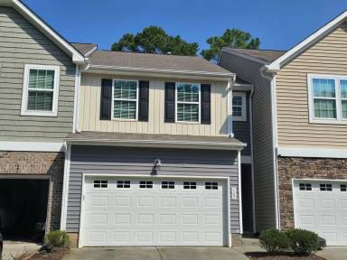 Main picture of 142 Cobalt Creek Way