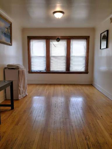 Main picture of 4910 W Diversey Ave