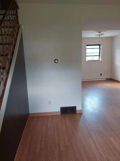 Main picture of 519 State Route 356