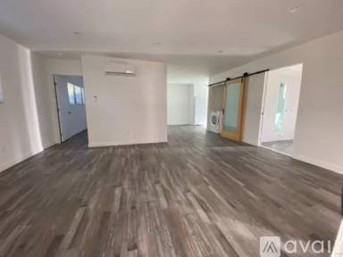 Main picture of 2423 La Presa Ave