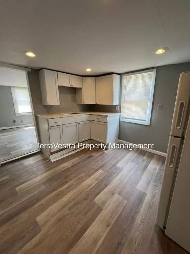 Main picture of 608 S 2nd St