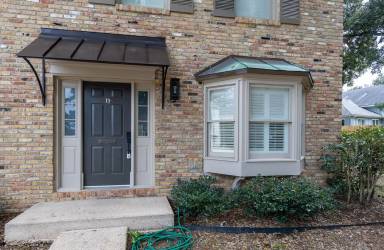 Main picture of 359 S Mobile St