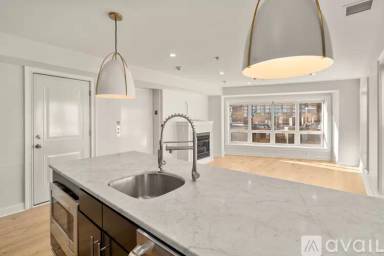 Main picture of 9 N Margin St