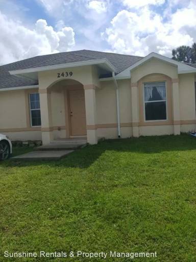 Main picture of 2439 Nobel Ave