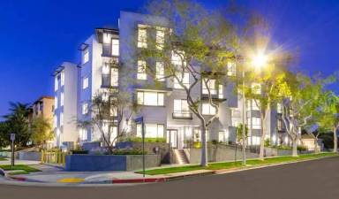 Main picture of 5955 Saturn St