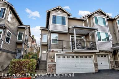 Main picture of 726 NW 118th Ave