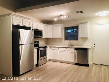 Main picture of 3033 N 24th Dr Apartments