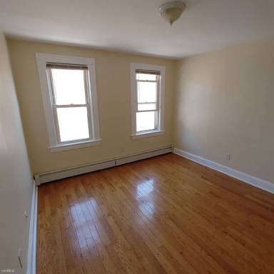 Main picture of 1022 Hancock Ave