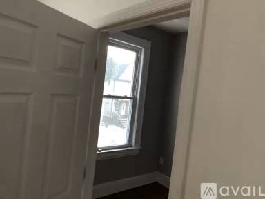 Main picture of 109 Cummings St