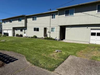 Main picture of 486 W N St