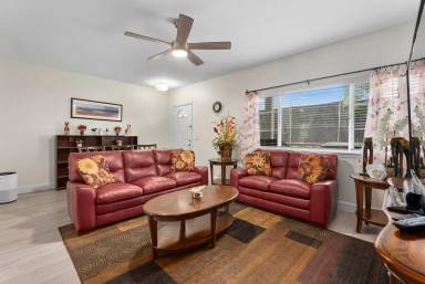 Main picture of 550 Kunehi St