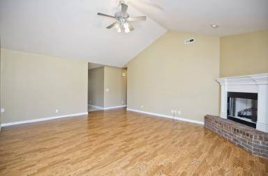 Main picture of 195 Hailey Dr