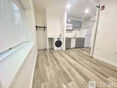 Main picture of 5006 15th Ave NE
