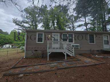Main picture of 101 Holly Ct