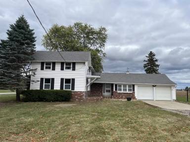 Main picture of 7555 Finzel Rd