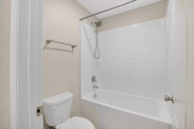 Main picture of 4718 Spatter Dock St