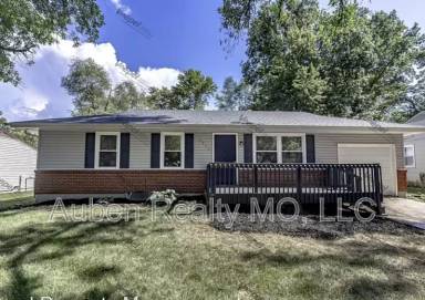 Main picture of 5307 NE 44th Ter
