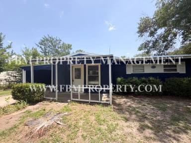 Main picture of 3015 Winfield Dr